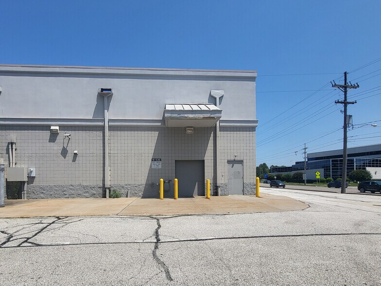 More Photos Of 5430 Peach St, Erie Drugstore For Sale