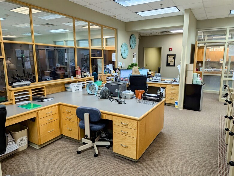More Photos Of 1003 Schneider Dr, Malvern Healthcare For Sale
