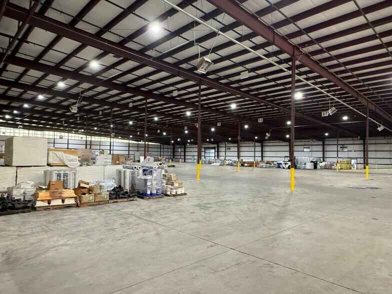 More Photos Of 950 S Business Park, Port Arthur Distribution For Lease