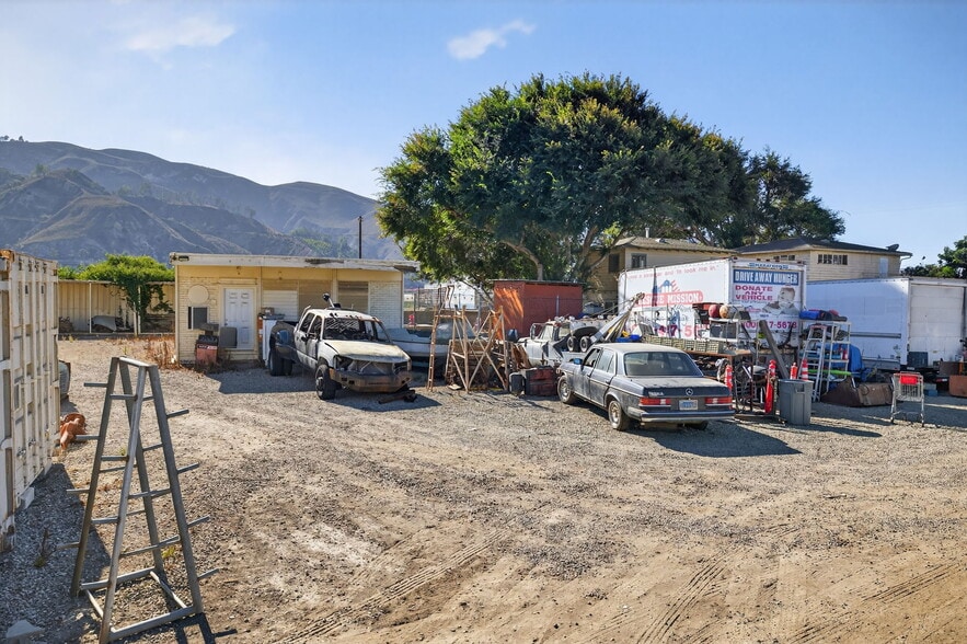 More Photos Of 870 Corporation St, Santa Paula Land For Sale