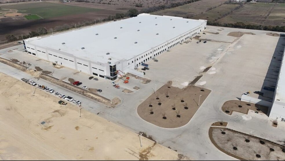 More Photos Of 22867 IH-35, Schertz Industrial For Lease