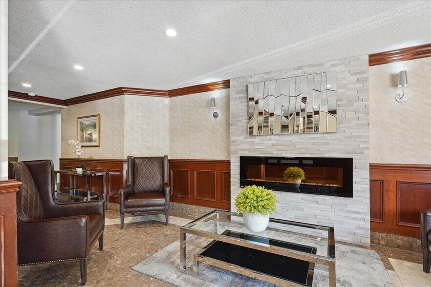 More Photos Of 50 Richmond St E, Oshawa Apartments For Sale