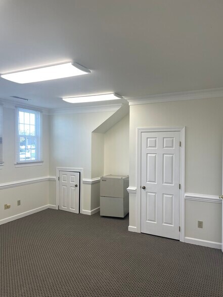 More Photos Of 1344-1346 Ashley Sq, Winston-Salem Office Residential For Lease