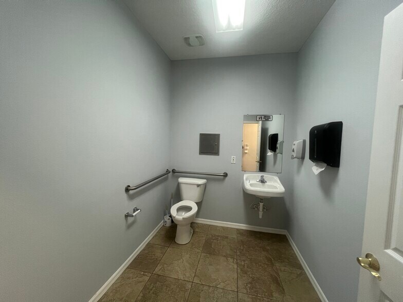 More Photos Of 3743 Maryweather Ln, Wesley Chapel Medical For Sale