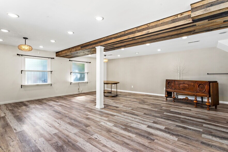 More Photos Of 236-238 West Liberty st, Medina Office For Sale