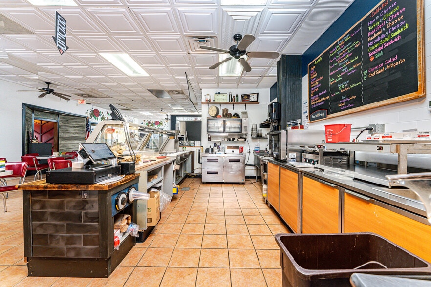 More Photos Of 23064 Harbor View Rd, Port Charlotte Warehouse For Sale