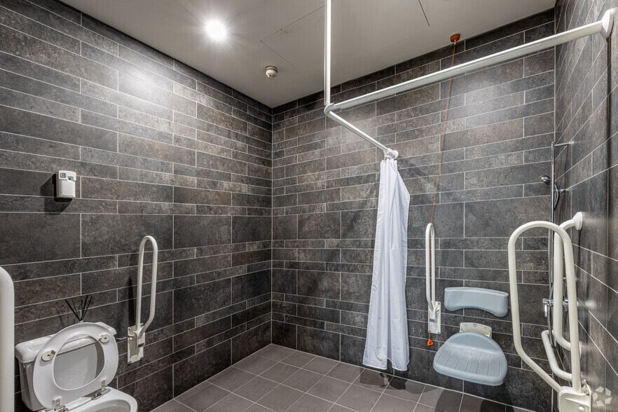 More Photos Of 55 Baker St, London Office For Lease