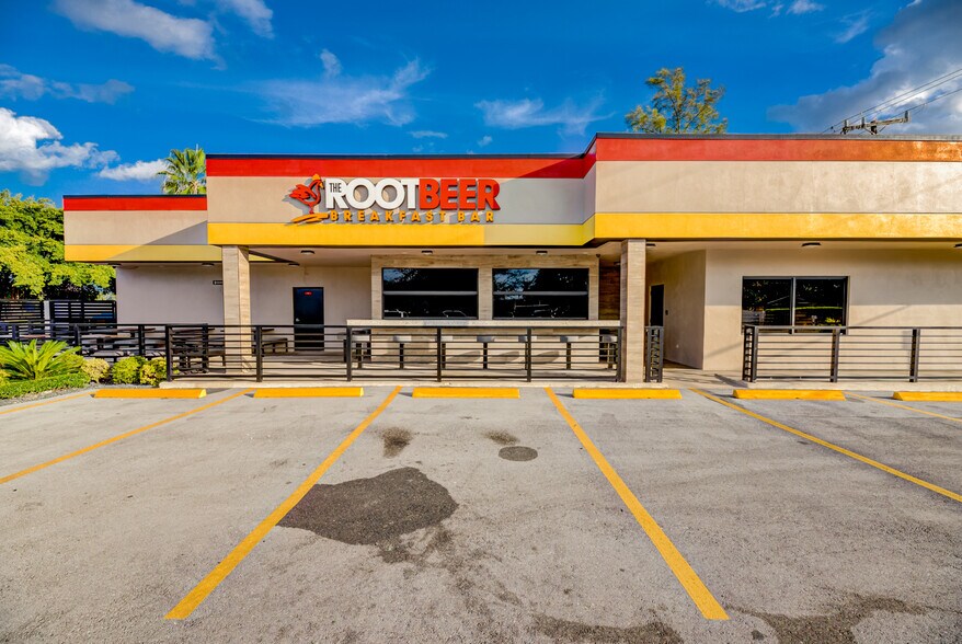 More Photos Of 11101 NW 27th Ave, Miami Restaurant For Sale