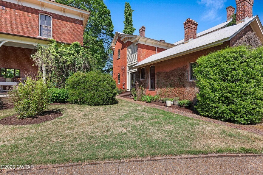 More Photos Of 428 N Cumberland St, Jackson Specialty For Sale