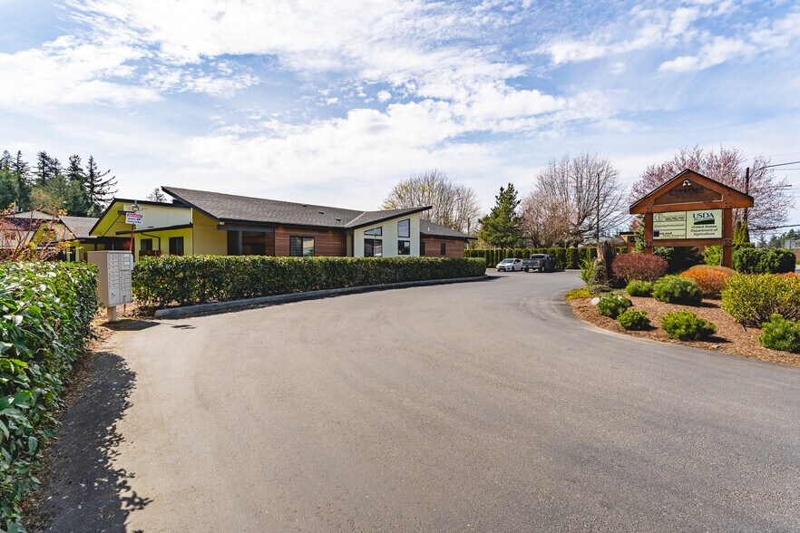 More Photos Of 914 Citadel Dr, Everson Office Residential For Sale