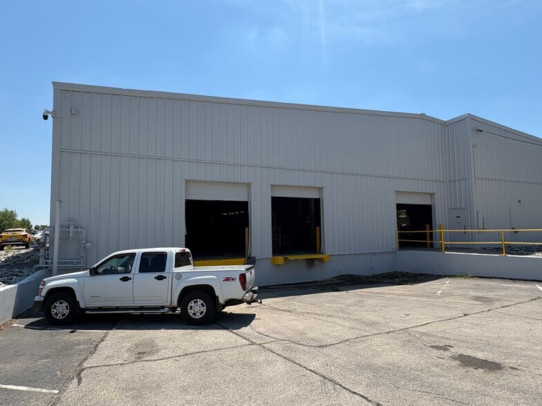 More Photos Of 211 Province St, Franklin Manufacturing For Lease