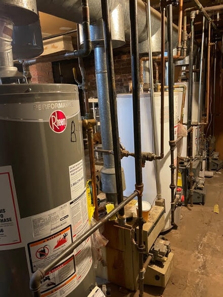 More Photos Of 174 Ashley St, Hartford Apartments For Sale