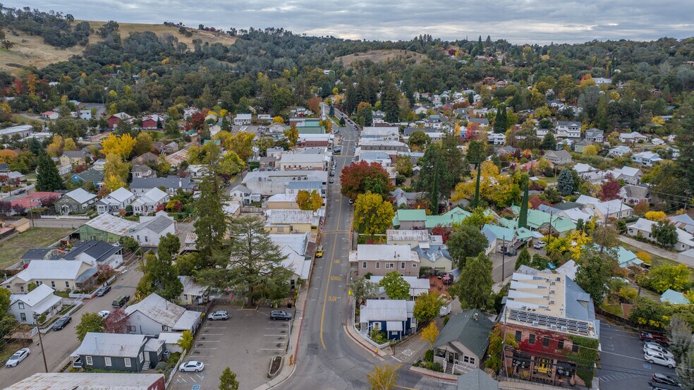 More Photos Of 36 Main St, Sutter Creek Restaurant For Sale