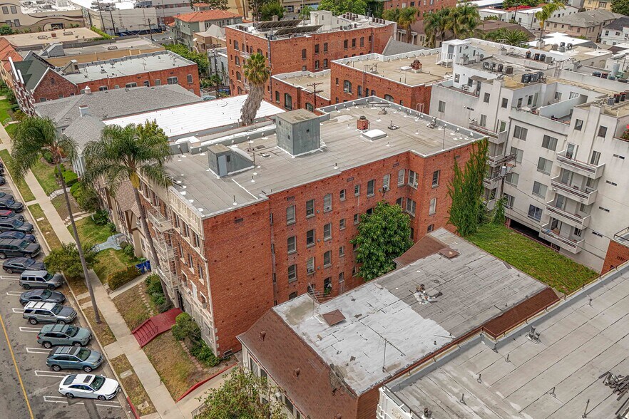 More Photos Of 621 S Dunsmuir Ave, Los Angeles Apartments For Sale
