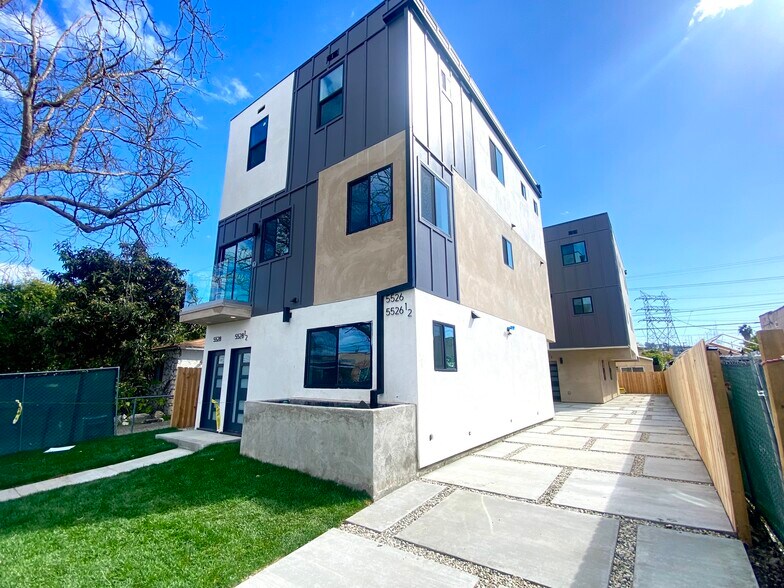 Primary Photo Of 5526 Blackwelder St, Los Angeles Apartments For Sale