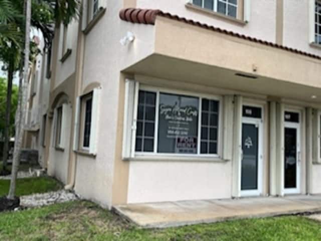 More Photos Of 6099 Stirling Rd, Davie Office Residential For Sale