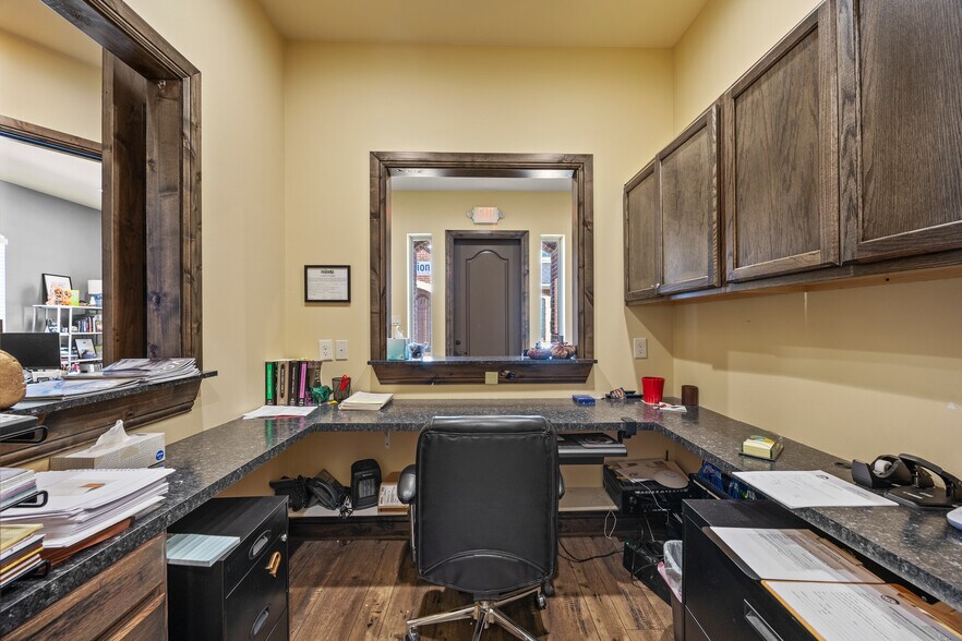 More Photos Of 3600 Eldorado Pky, McKinney Medical For Sale