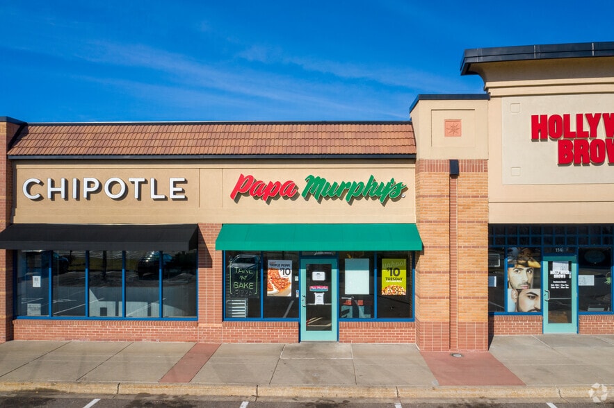 More Photos Of 7455 Currell Blvd, Woodbury Unknown For Lease