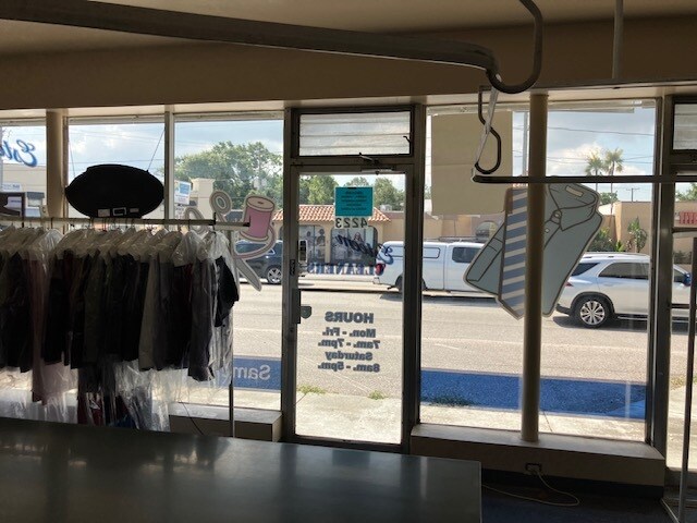 More Photos Of 4223 Henderson Blvd, Tampa Freestanding For Sale