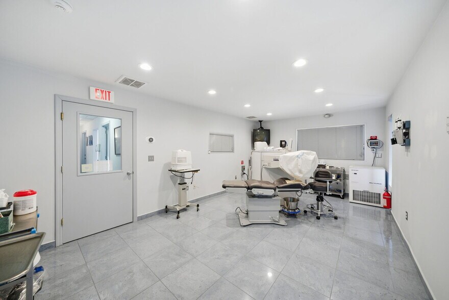 More Photos Of 415 Totowa Rd, Totowa Medical For Sale