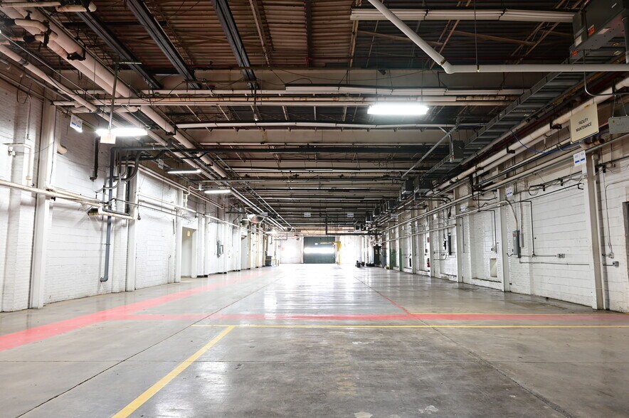 More Photos Of 11 Beckwith Ave, Binghamton Manufacturing For Lease