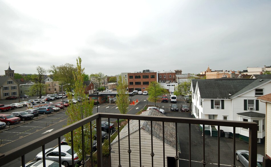 More Photos Of 21 W High St, Somerville Office For Lease