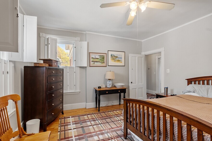 More Photos Of 58 Oliver St, Fitchburg Office Residential For Sale