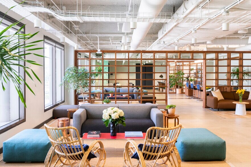 More Photos Of 611 N Brand Blvd, Glendale Office For Lease