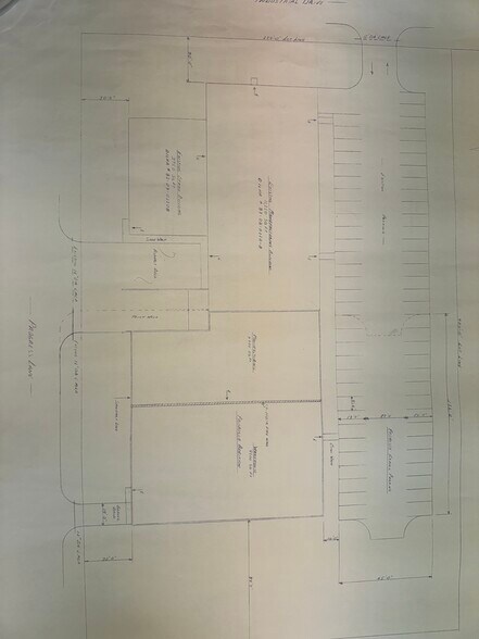 More Photos Of 1434 Progress Ln, Omro Distribution For Lease