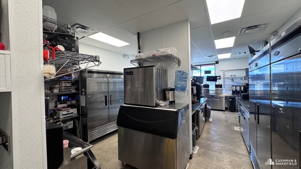 More Photos Of 5180 Garfield ave, Loveland General Retail For Sale