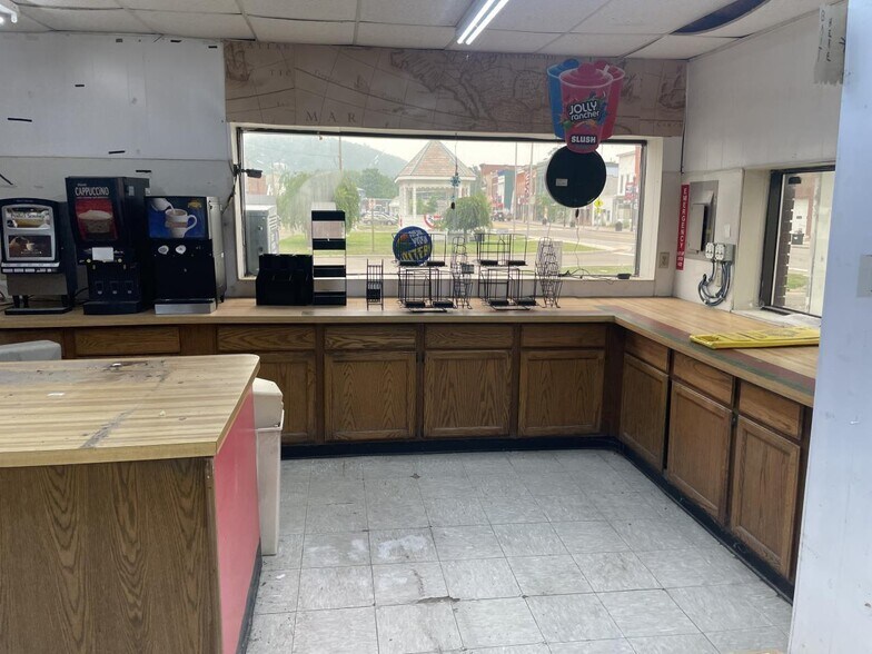 More Photos Of 2 E Main St, Canisteo Convenience Store For Sale