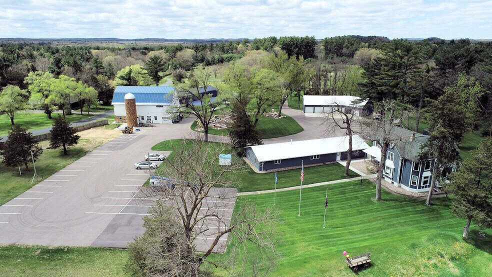 More Photos Of 3884 S Gillette Dr, Wisconsin Dells Lodge Meeting Hall For Sale