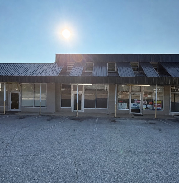 Primary Photo Of 616 N Bickett Blvd, Louisburg General Retail For Lease