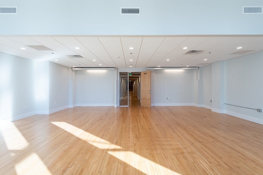 More Photos Of 208 Fayetteville St, Raleigh Loft Creative Space For Lease