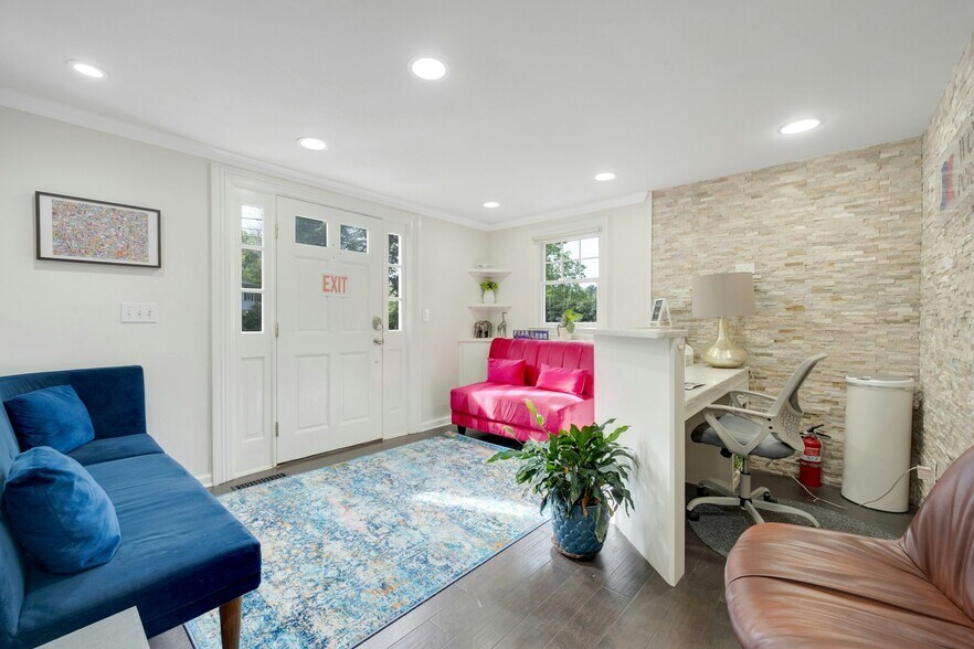 More Photos Of 4 Whitney Street Ext, Westport Office Residential For Sale