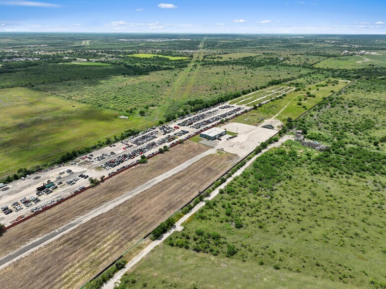 More Photos Of 9605 Fm 812, Austin Warehouse For Lease