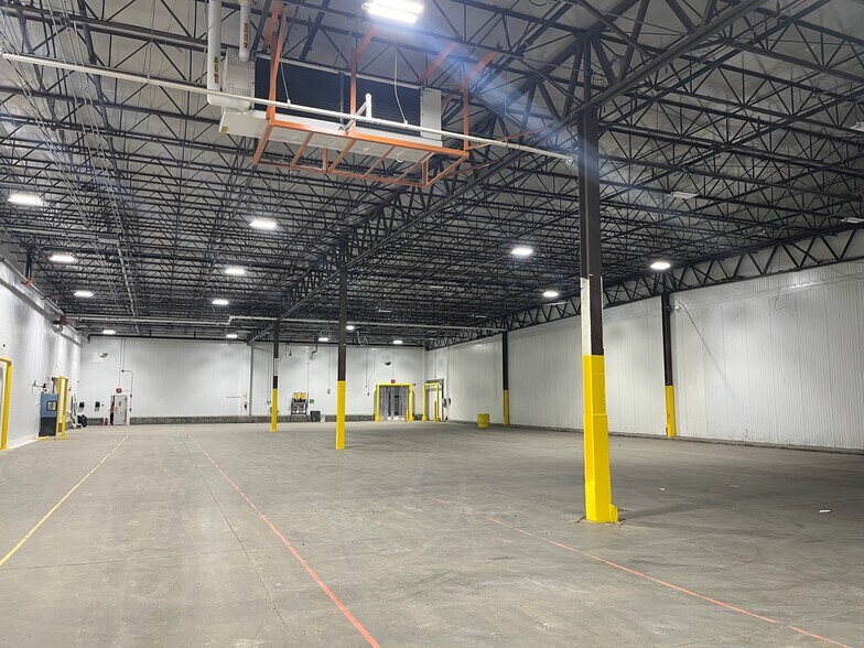 More Photos Of 3120 N Post Rd, Indianapolis Refrigeration Cold Storage For Lease