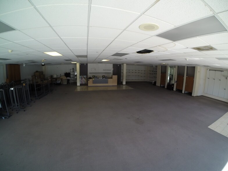 More Photos Of 561-587 E El Camino Real, Sunnyvale Freestanding For Lease