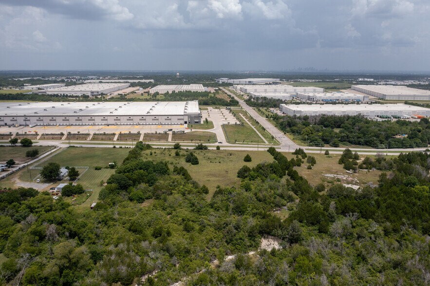 More Photos Of 3500 Telephone Road, Dallas Land For Sale