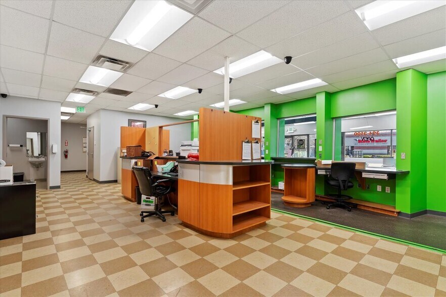 More Photos Of 3087 Washington Blvd, Ogden Freestanding For Sale