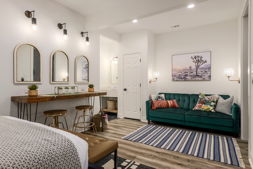 More Photos Of 8601 Zyle Rd, Austin Specialty For Sale