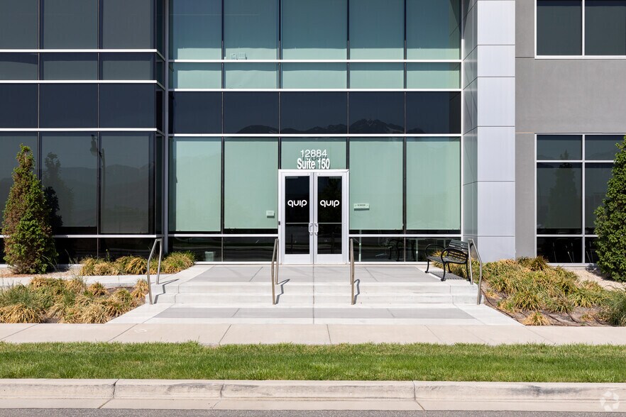 More Photos Of 380 Data Dr, Draper Unknown For Lease