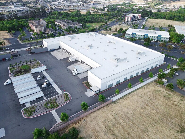 More Photos Of 4750 Business Center Dr, Fairfield Warehouse For Lease