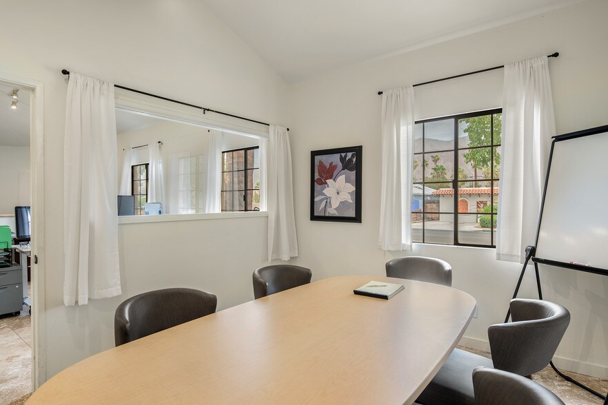 More Photos Of 51370 Avenida Bermudas, La Quinta Office Residential For Sale