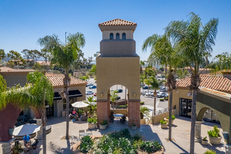 More Photos Of 6941-6949 El Camino Real, Carlsbad General Retail For Lease