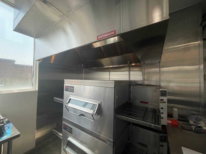 More Photos Of 5900-5930 Monterey Rd, Los Angeles General Retail For Sale