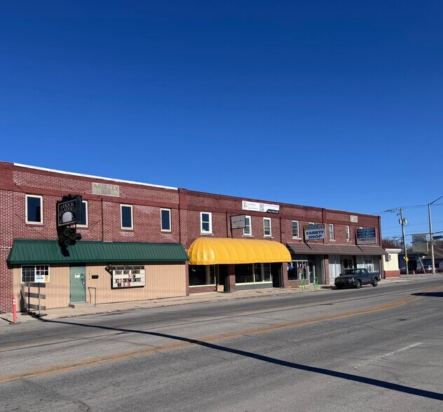 Primary Photo Of 2610 Lower Huntington Rd, Fort Wayne Storefront Retail Residential For Lease