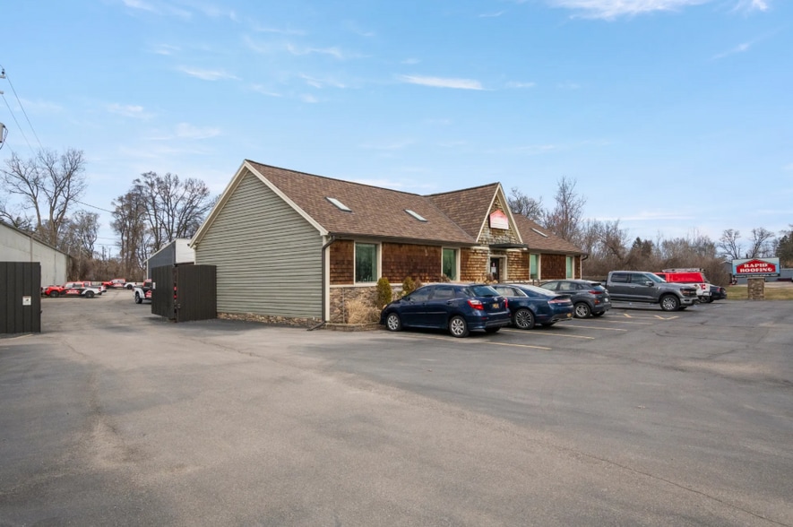 More Photos Of 2727 E Michigan Ave, Ypsilanti Warehouse For Sale