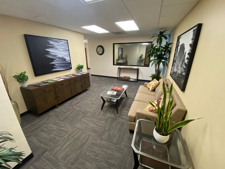 More Photos Of 3186 Vista Way, Oceanside Office For Sale