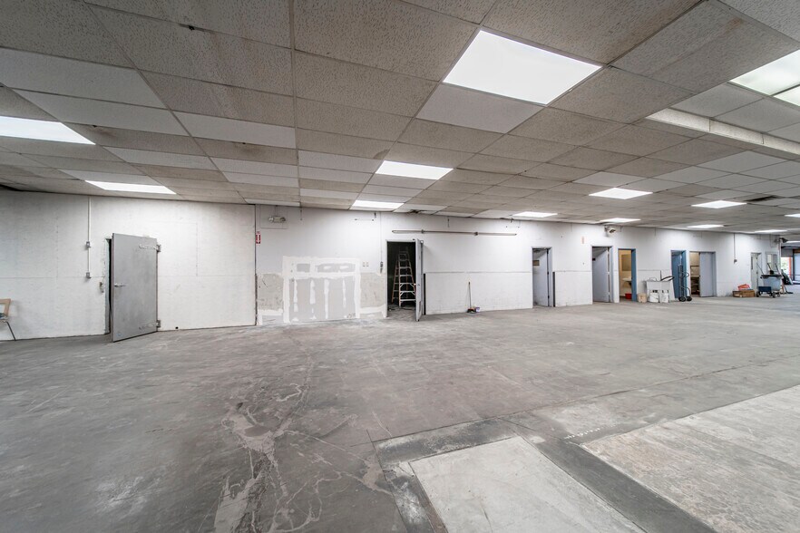 More Photos Of 500-506 S Palm Ave, Alhambra Warehouse For Lease
